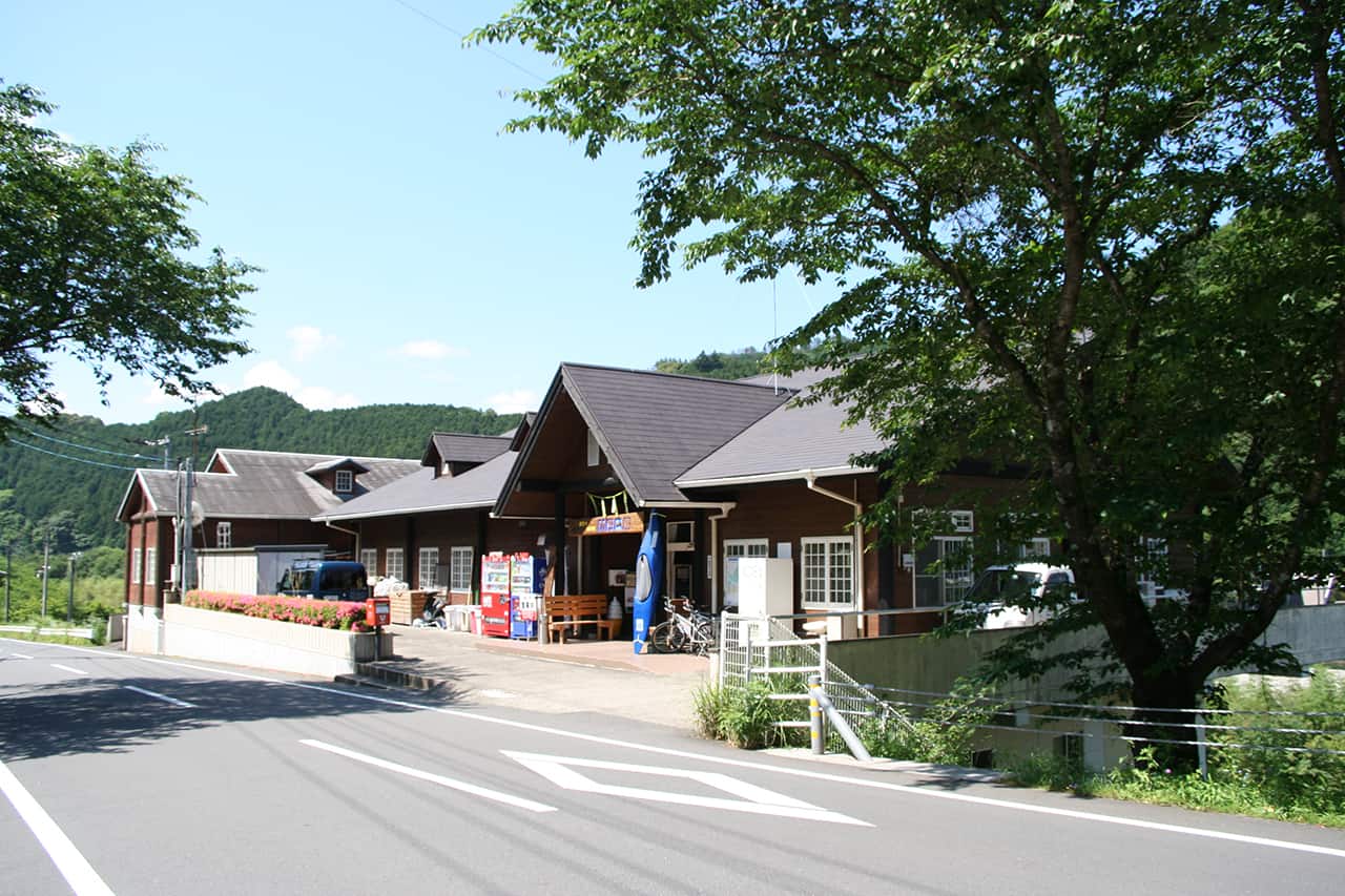 カヌー館 外観-012